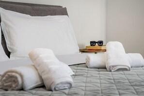 3 bedrooms, free WiFi, bed sheets - Libyan Horizon Seaview (Rethymno)