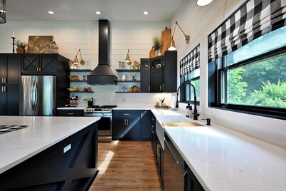 Modern Lakehouse Retreat on Lake Namakagon