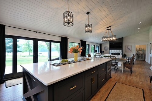 Modern Lakehouse Retreat on Lake Namakagon | Hot Tub Open Year-Round