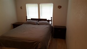 WiFi, bed sheets