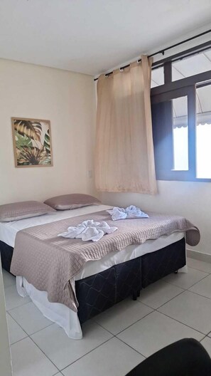 Standard Double Room, Courtyard View | Desk, free WiFi