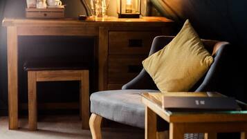 Habitación doble Deluxe, vista a la ciudad | Interior