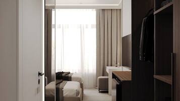 Standard Twin Room, City View | Desk, laptop workspace, free WiFi