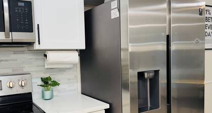 Family-Friendly 3BR Home 4 Beds + Yard Only 5 Min to Hospital in Palestine