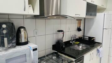Micro-ondas, fogĂŁo, cooktop