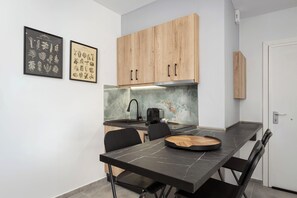 Apartment, Mountain View | Private kitchen