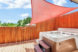 Bain à remous extérieur