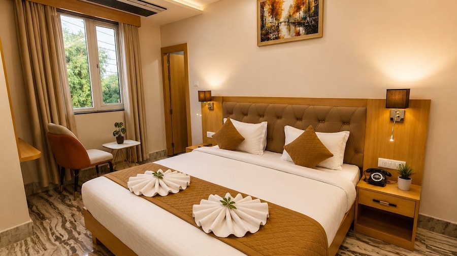Hotel Kashi Crown