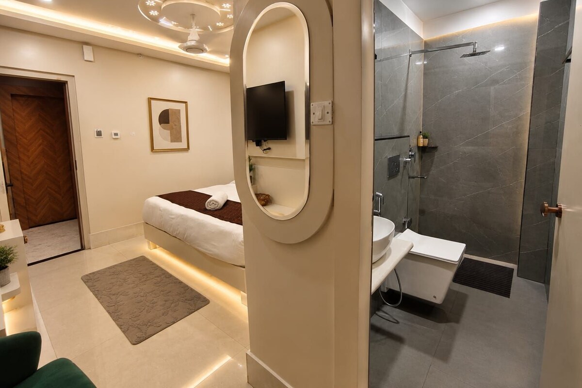 Deluxe Room | Select Comfort beds, minibar, WiFi (free), bed sheets