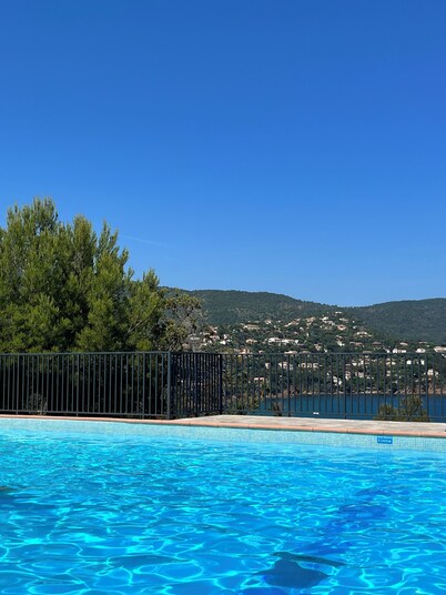 La pinède- T4 in residence with swimming pool