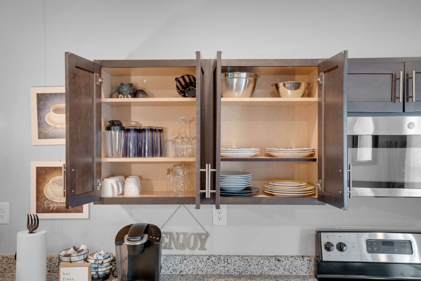 雪櫃、微波爐、焗爐、爐具