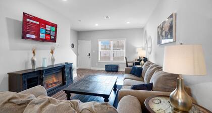 Timeless Escape – Modern Comfort Near Nashville Free Wi-Fi and Parking