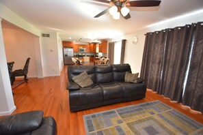 TV, fireplace, offices