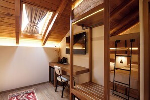 Economy Triple Room | Wi-fi percuma