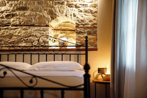 Double Room | Free WiFi