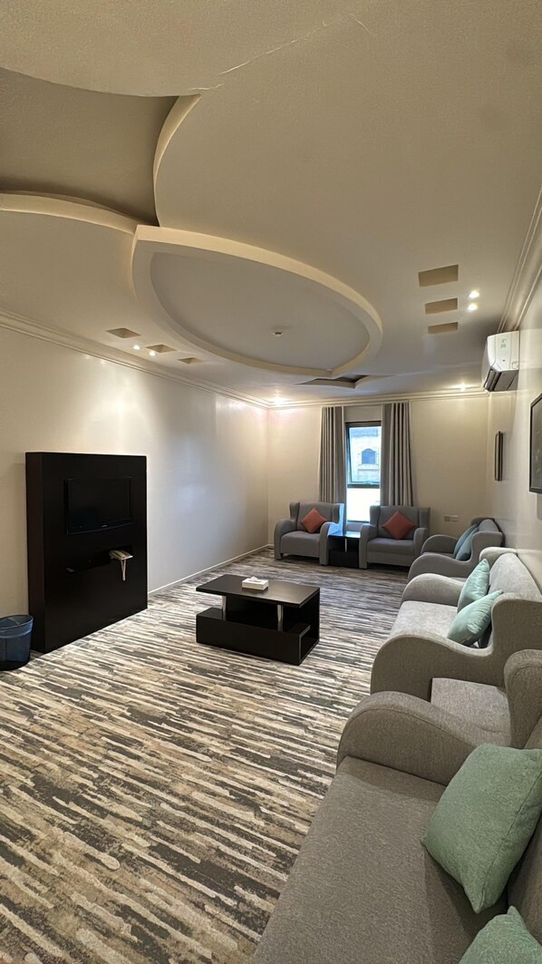 Room | Living area