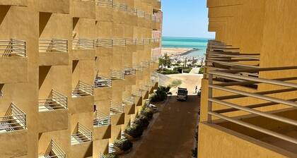 Cozy 1BR Chalet with Side Sea View – Fiesta Beach Resort Hurghada – WiFi & AC