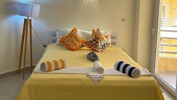 Fer et planche à repasser, Wi-Fi, draps fournis