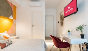 Double Room | Desk, iron/ironing board, free WiFi