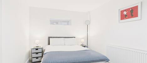 3 多间卧室、WiFi、床单