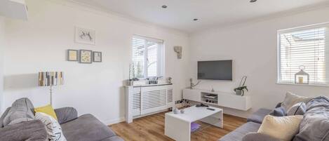 Téléviseur, bureau