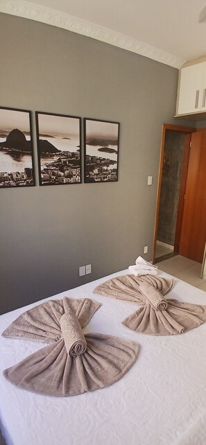 2 chambres, Wi-Fi gratuit, draps fournis
