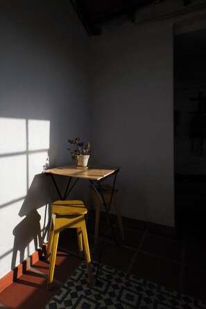 Lobby sitting area - breakfastunderatree (Tomar)