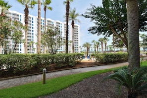 Property grounds - The Palms of Destin 2107 by Compass Resorts (Destin)