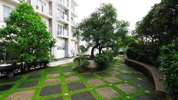 Apartment, 1 Bedroom, Balcony, City View | Garden