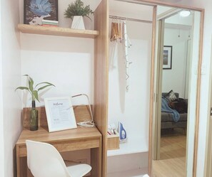 Apartment, 1 Bedroom, Balcony, City View | Interior - Flat Eshra - Cozy & Bright 1-br (Makati)
