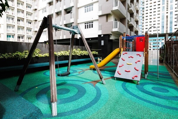 Apartamento, 1 quarto, sacada, vista para a cidade | Área infantil