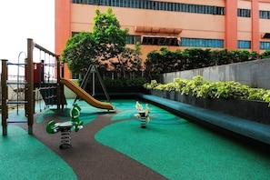 Appartement, 1 chambre, balcon, vue ville | Espace pour enfants