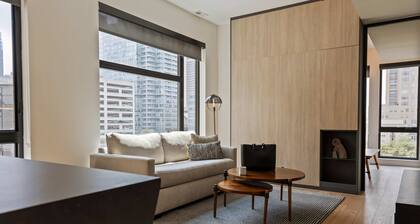 Sosuite Corner 1bed Apt w Roof Deck, Gym, Laundry