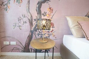 Deluxe Condo | In-room safe, iron/ironing board, free WiFi - Splendor Eternal 3BR Apartment  (Rome)