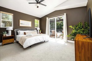 3 bedrooms - Gated Home With Pool Hot Tub (Vista)