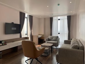 Habitación doble clásica de uso individual, vista a la ciudad | Escritorio y wifi gratis