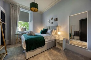 5 makuuhuonetta, silitysrauta/-lauta, Wi-Fi, vuodevaatteet