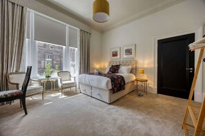 5 Schlafzimmer, Bügeleisen/Bügelbrett, WLAN, Bettwäsche