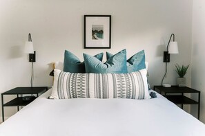 4 bedrooms, iron/ironing board, travel cot, free WiFi