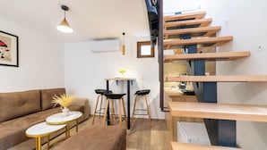 Studio – superior, byutsikt | Oppholdsområde
