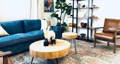 Pontiac Family-friendly 3br 3 Bedroom Home