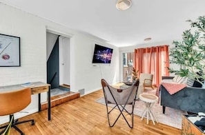 House, 3 Bedrooms | Living area