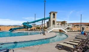 Resortwoning, 3 slaapkamers | Zwembad | Een verwarmd zwembad