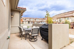 Resortwoning, 3 slaapkamers | Buiten dineren