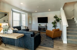 Townhome, 3 Bedrooms | Living area - Sun Villa 3 Bedroom Townhouse (Washington)