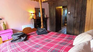 1 bedroom, individually decorated, individually furnished, free WiFi