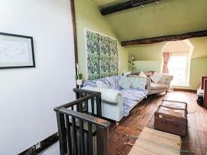 Living area - The Little Laura Ashley House (Machynlleth)