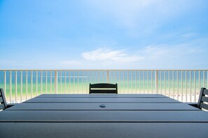 Appart'hôtel, 3 chambres | Enceinte de l’hébergement