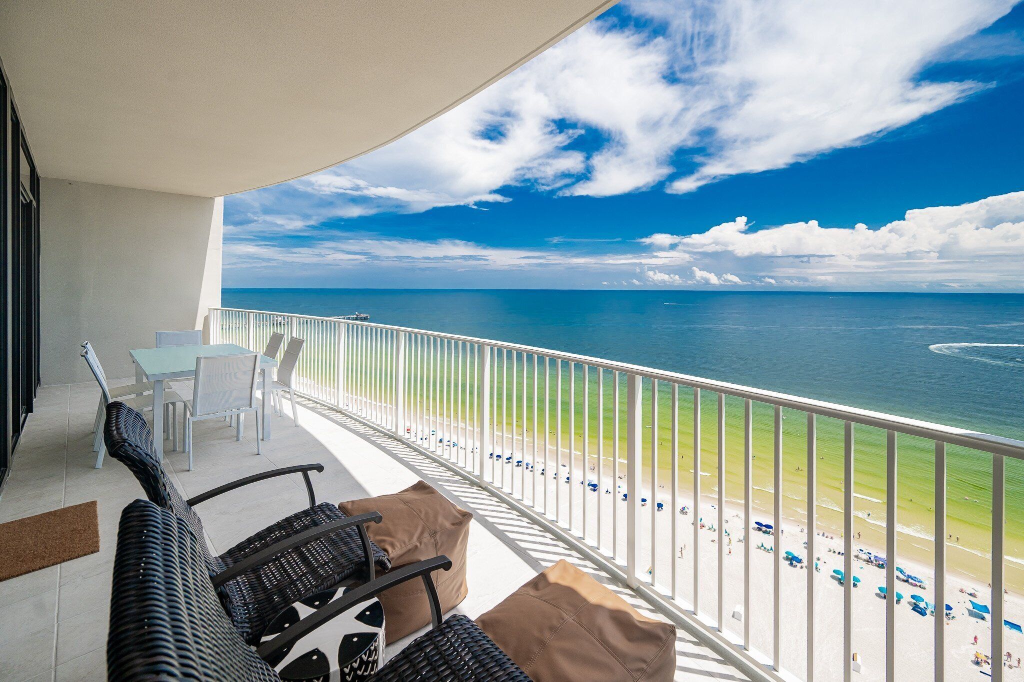 Condo, 3 Bedrooms | Property grounds