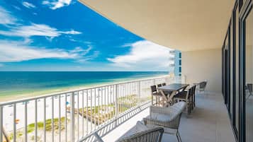 Condo, 3 Bedrooms | Outdoor dining